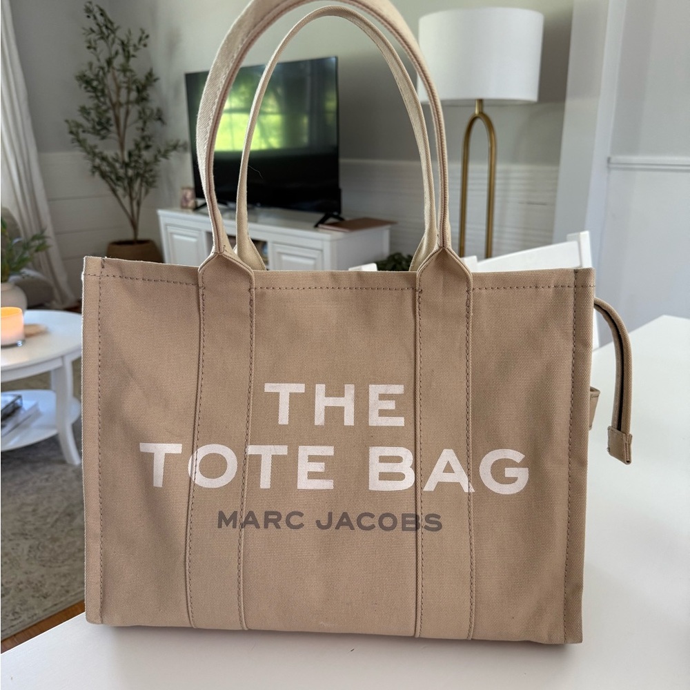 Marc Jacobs Beige Canvas Tote (The Tote Bag)